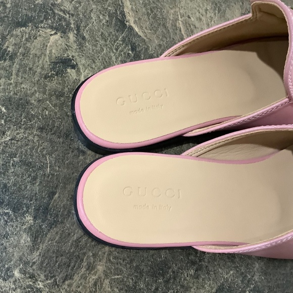 New condition Pink Slip ons 8.5/9 - Picture 5 of 13